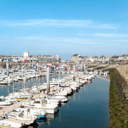 Les Volets Bleus By Interhome * לה טורבל